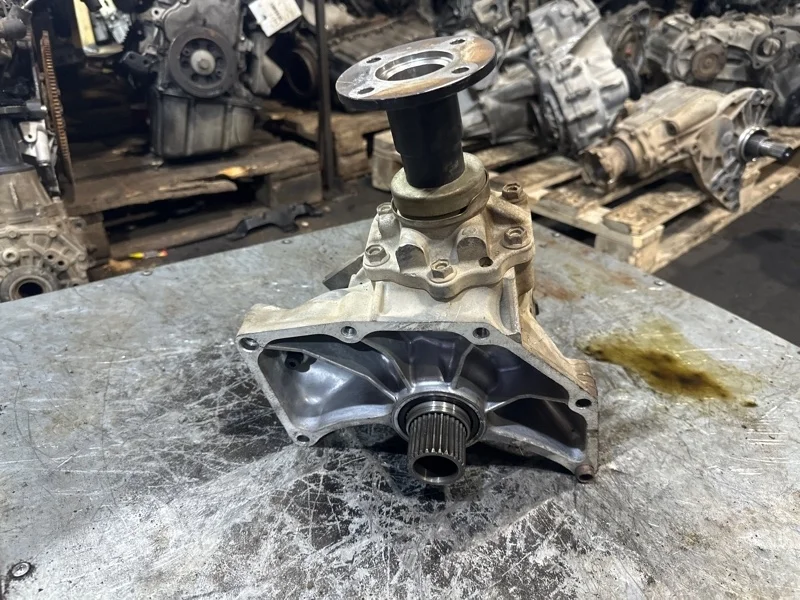 Раздатка редуктор Nissan X Trail 2001-2008 331008H503 T30