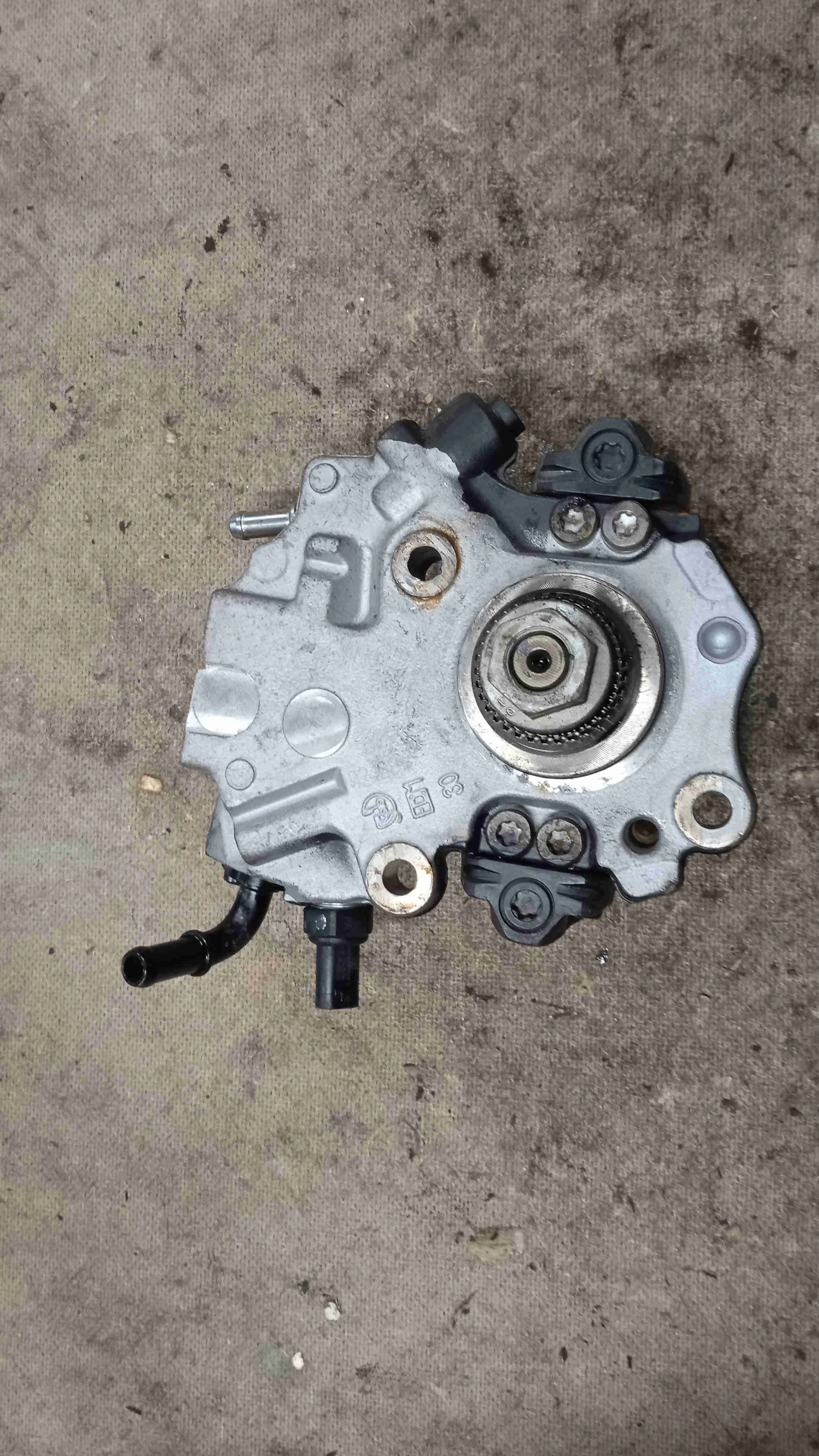 ТНВД Mercedes-Benz C-класс W205/S205/C205/A205 (2014—2018)  2.2 CDi АКПП седан