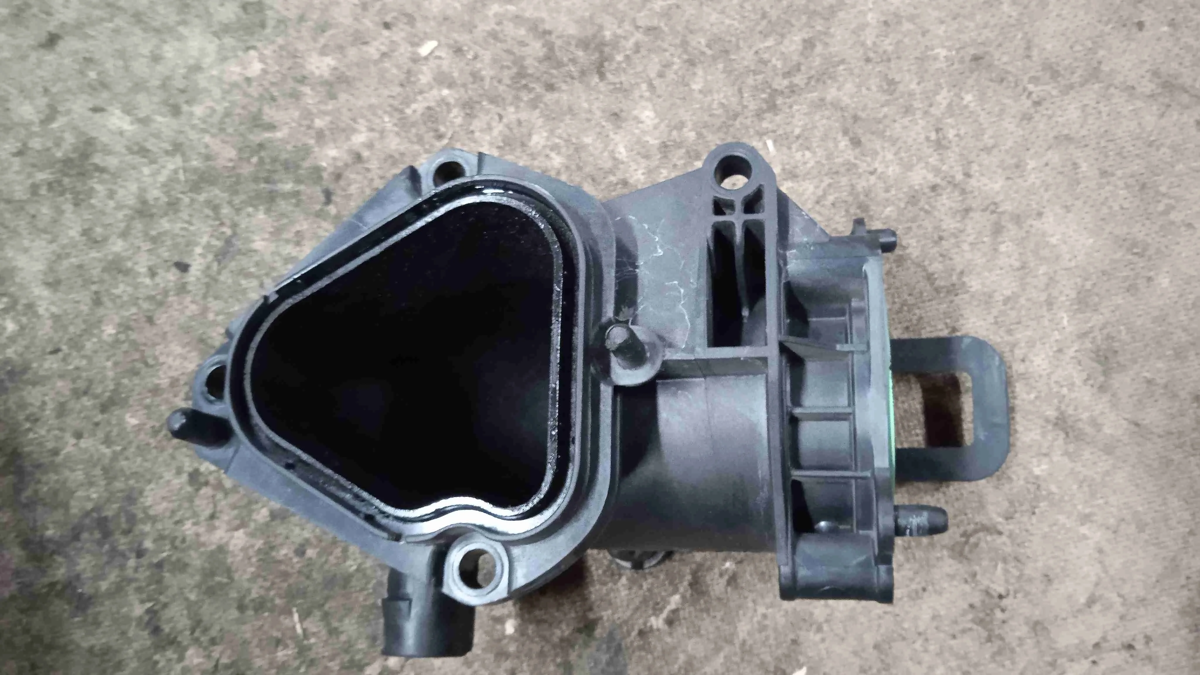 Патрубок (трубопровод, шланг) Volkswagen Golf Mk6 (2008—2012)  1.4  Робот хэтчбек