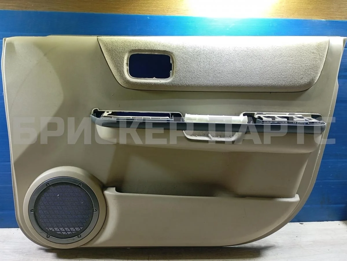 Обшивка двери передней Ниссан Икс-Трейл 1  T30