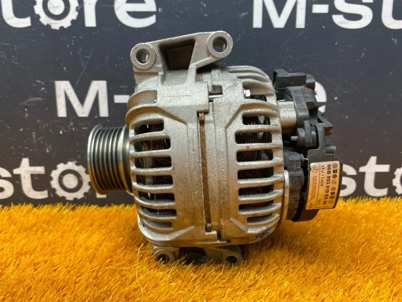 Генератор Audi A4 2005 06B903016AB B7/8E BGB