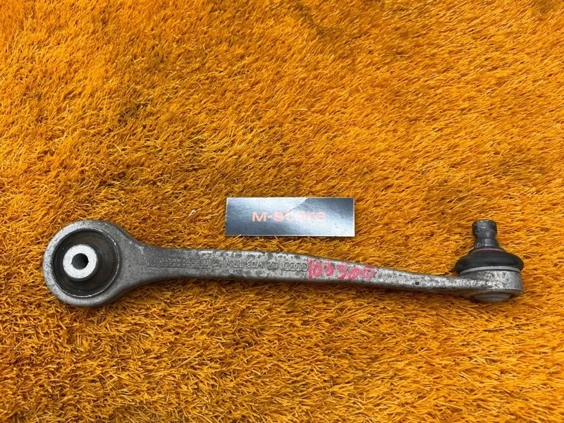 Рычаг подвески верхний Audi A4 2013 8K0407506A B8/8K CDN, передний правый