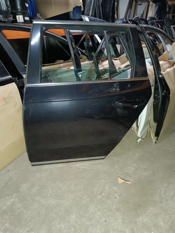 Дверь Volkswagen Passat 2011 B7