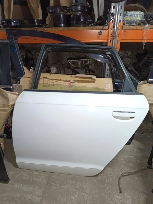 Дверь Audi A6 2006 4F5