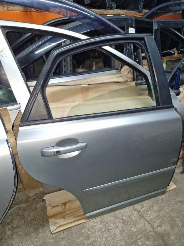 Дверь Volvo s40 2010 MS