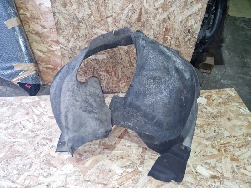 Подкрылок Volkswagen Touareg 2008 7L7