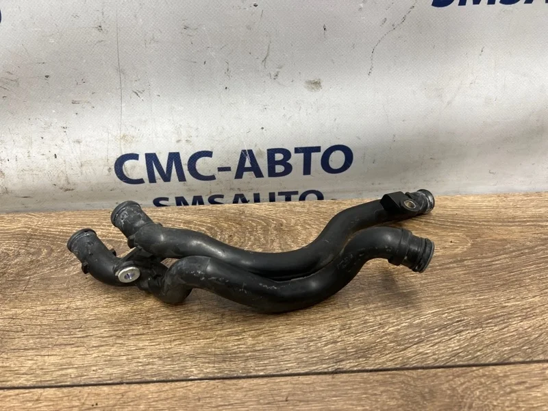 Трубка системы охлаждения Audi A6 06E121044D C6 2.8 CCE