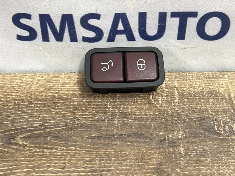 Кнопка багажника Mercedes-Benz Ml 2010 A2118219451 W164 642.820