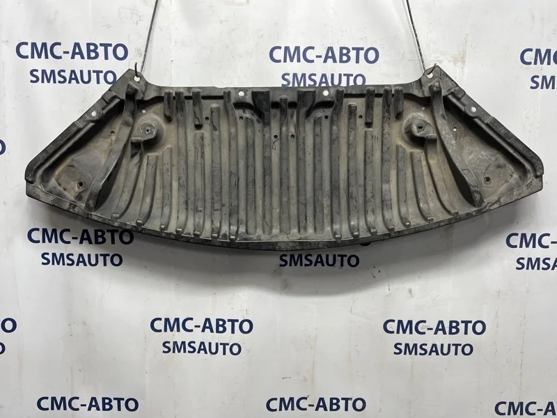 Пыльник бампера Mercedes-Benz E-Class A2075240930 C207 271.860