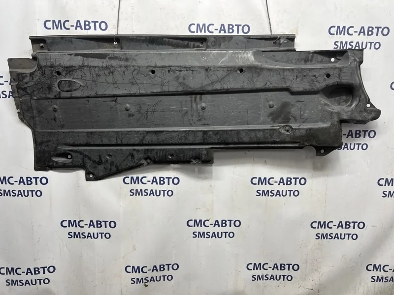 Защита днища Audi A6 4F0825207D C6 3.0 CAJ, правая
