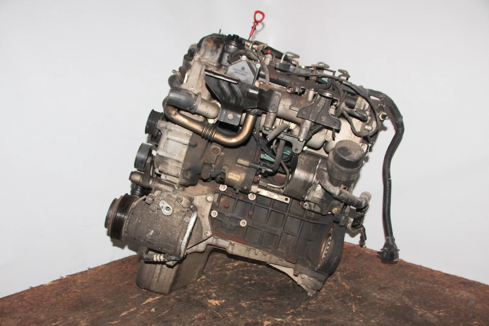 Двигатель SsangYong Actyon/Actyon Sports/Kyron 66401005C0/66401030A0/66401031A0/6640104098/6640104198/D20DT