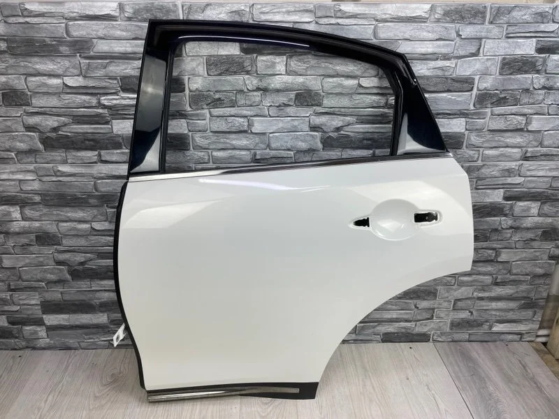 Дверь задняя левая Infiniti FX30d/FX35/FX37/FX50/QX70