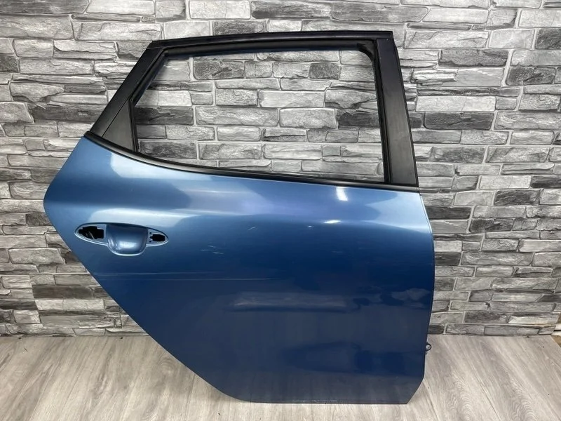 Дверь задняя правая Kia Ceed