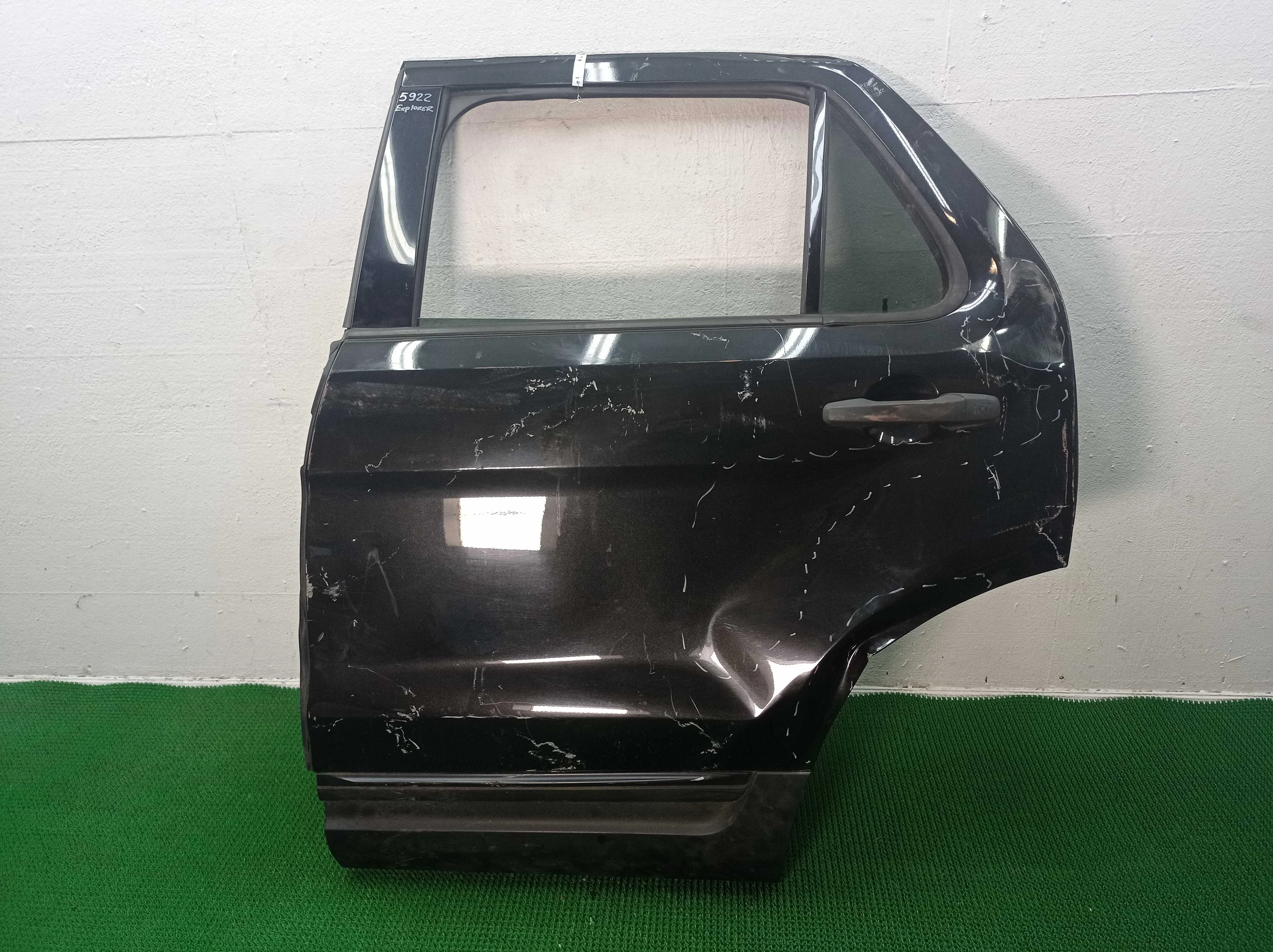 Дверь задняя левая Ford Explorer
