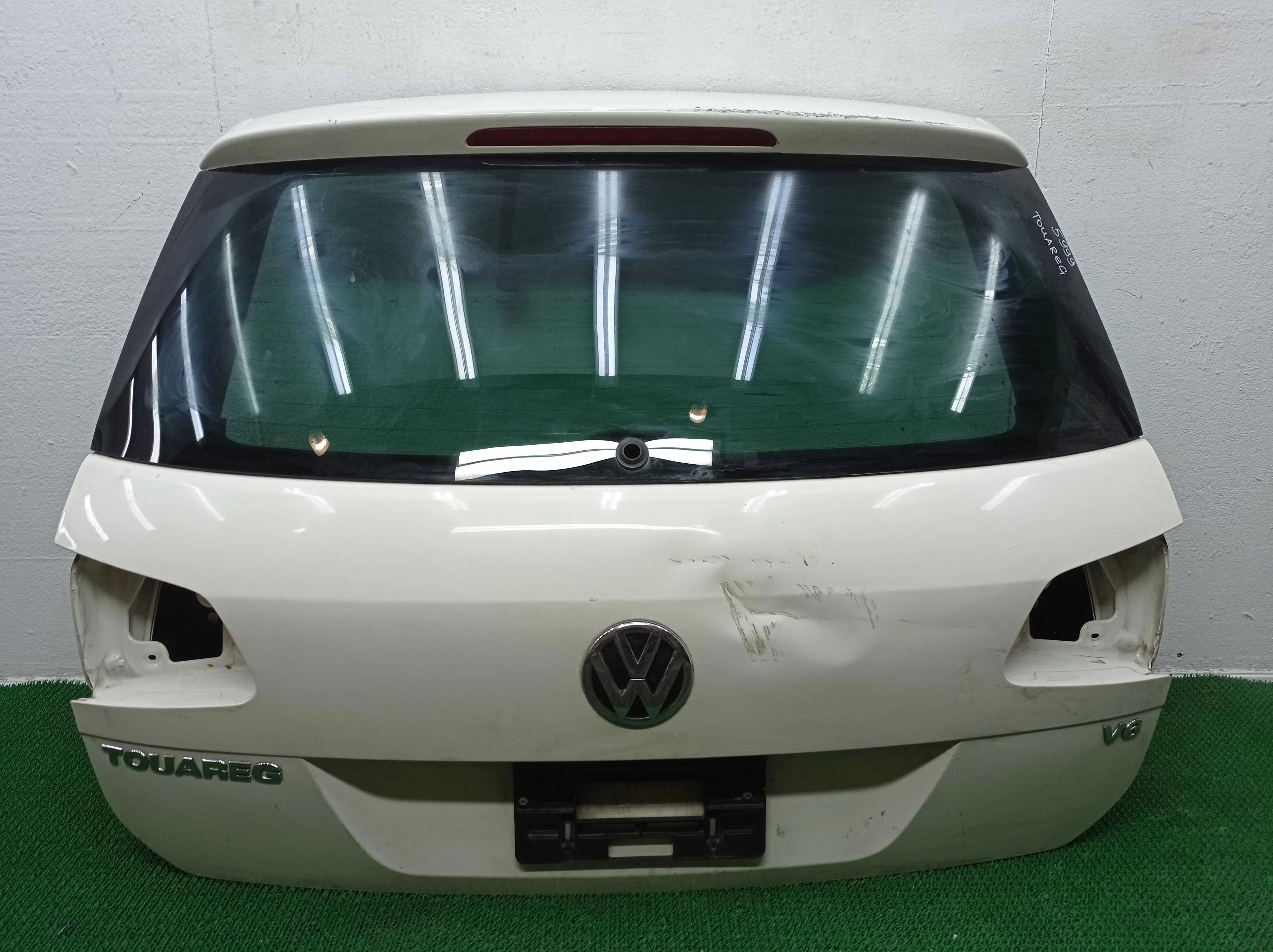 Крышка багажника Volkswagen Touareg