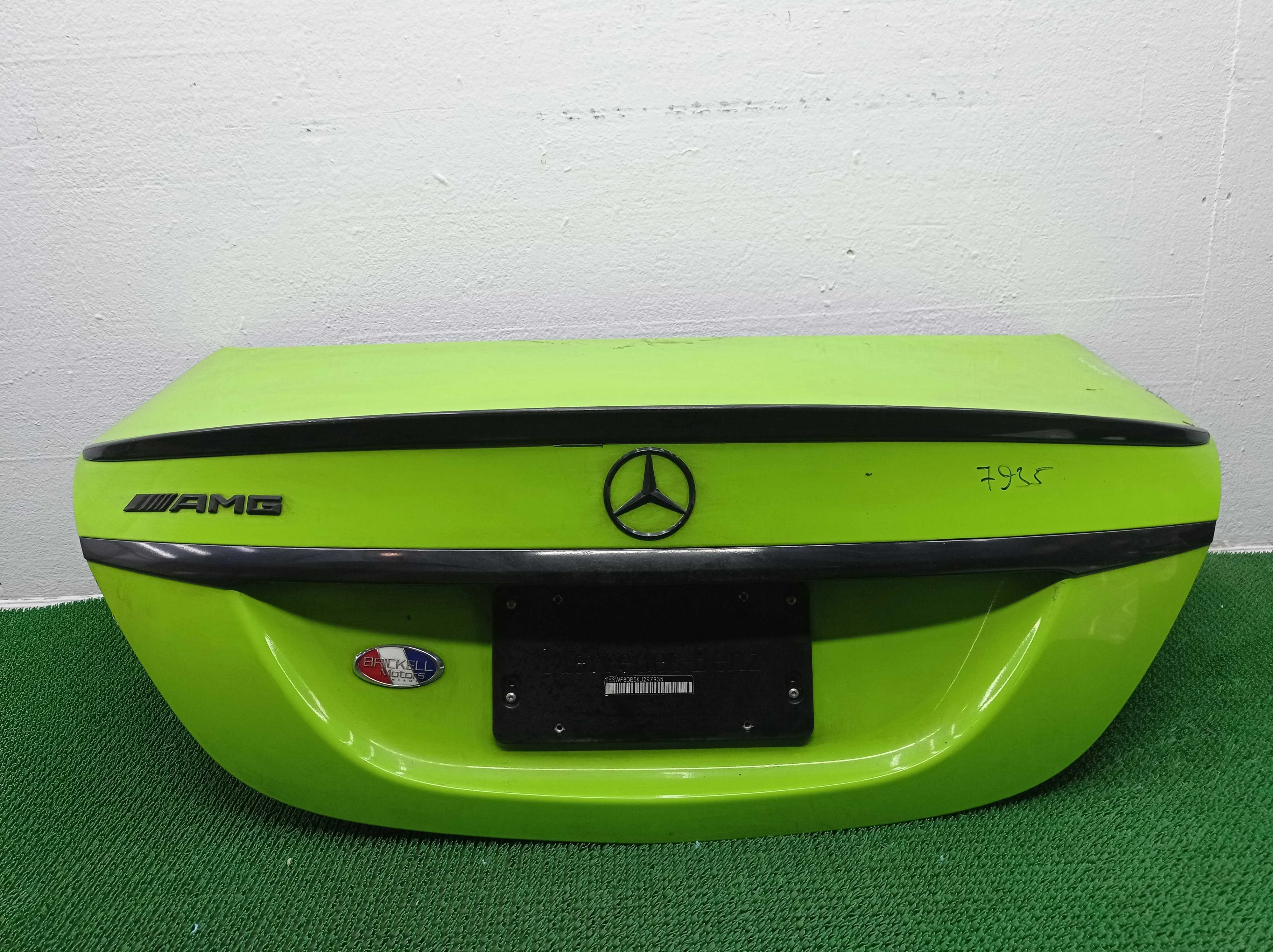 Крышка багажника Mercedes-Benz C-Class