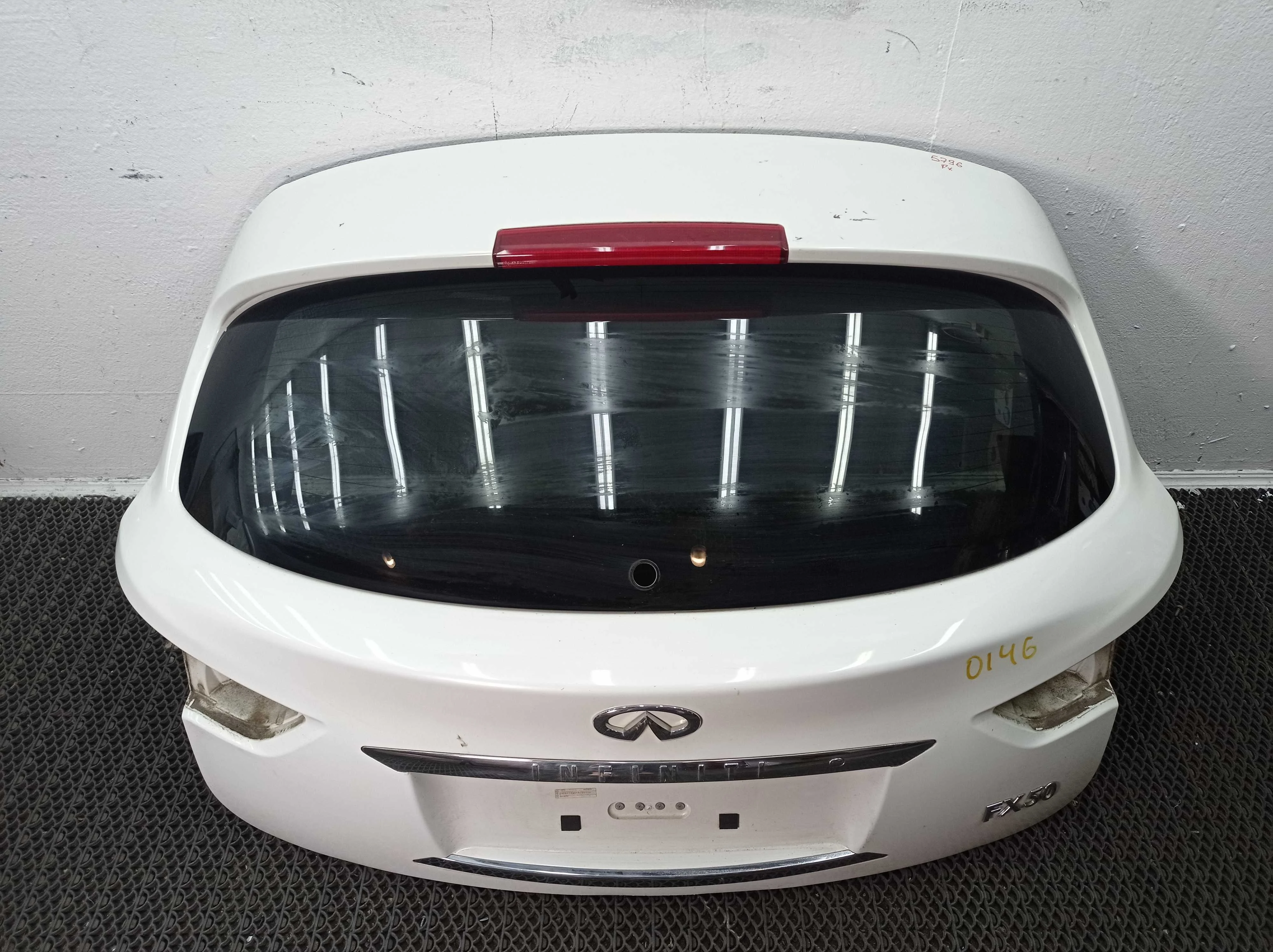 Крышка багажника Infiniti FX30d/FX35/FX37/FX50/QX70