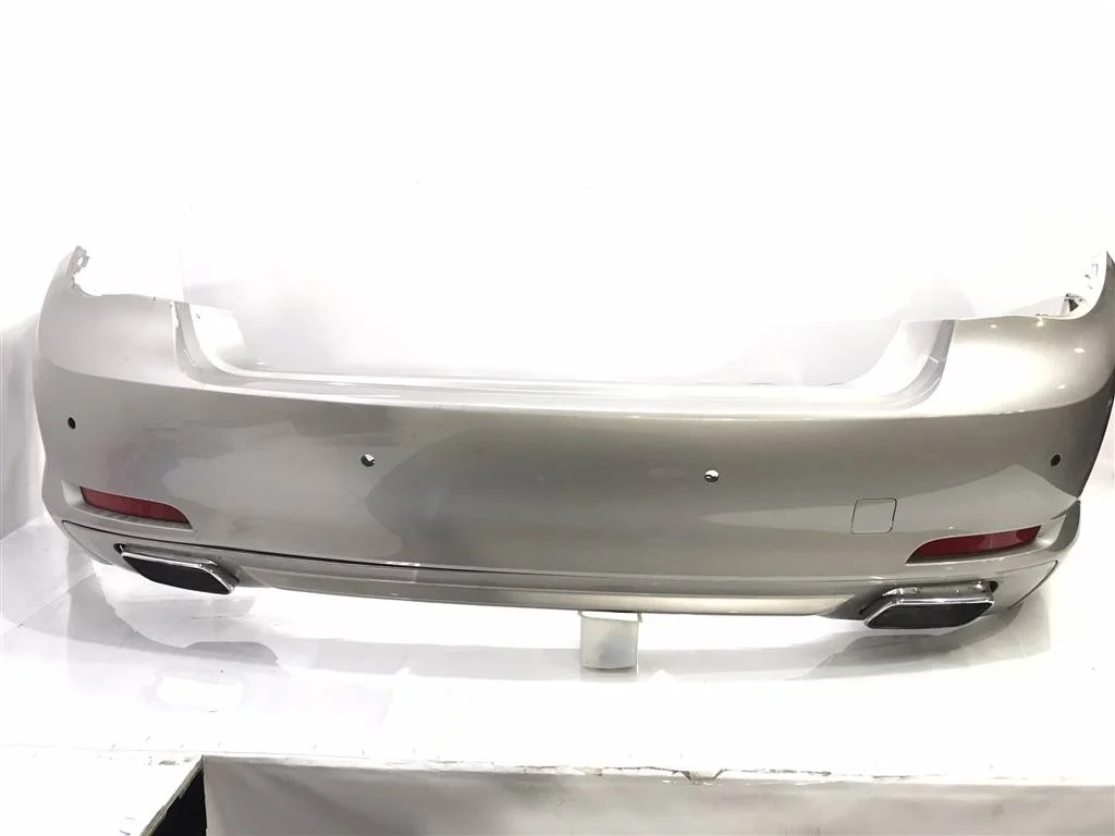 Бампер задний BMW 7-Series