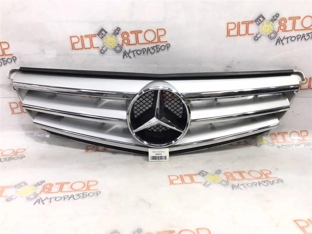 Решетка радиатора Mercedes-Benz C-Class