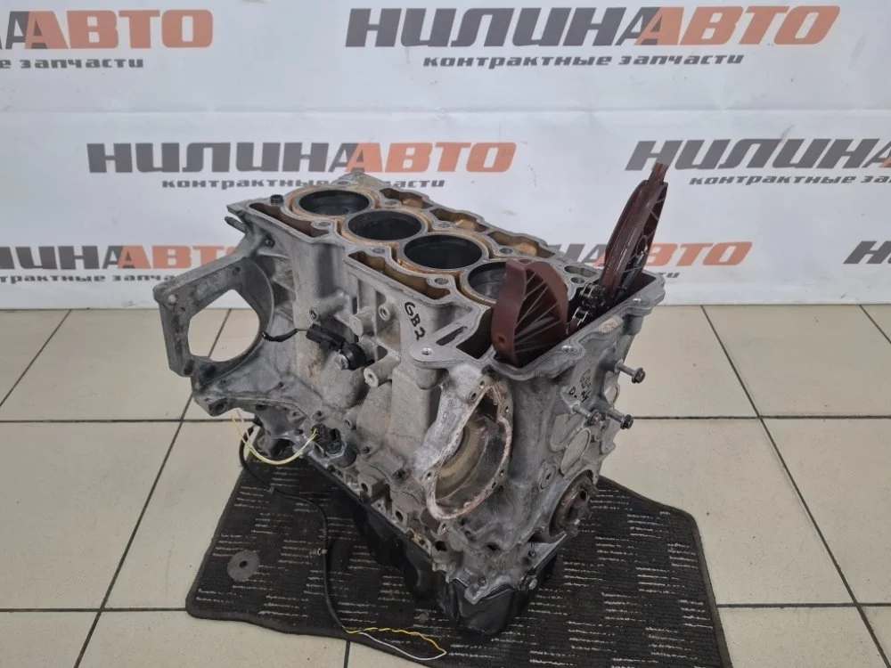 Блок двигателя Peugeot 207