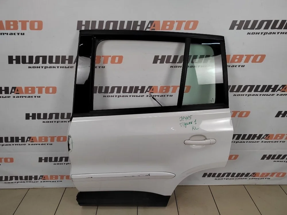 Дверь задняя левая Volkswagen Tiguan