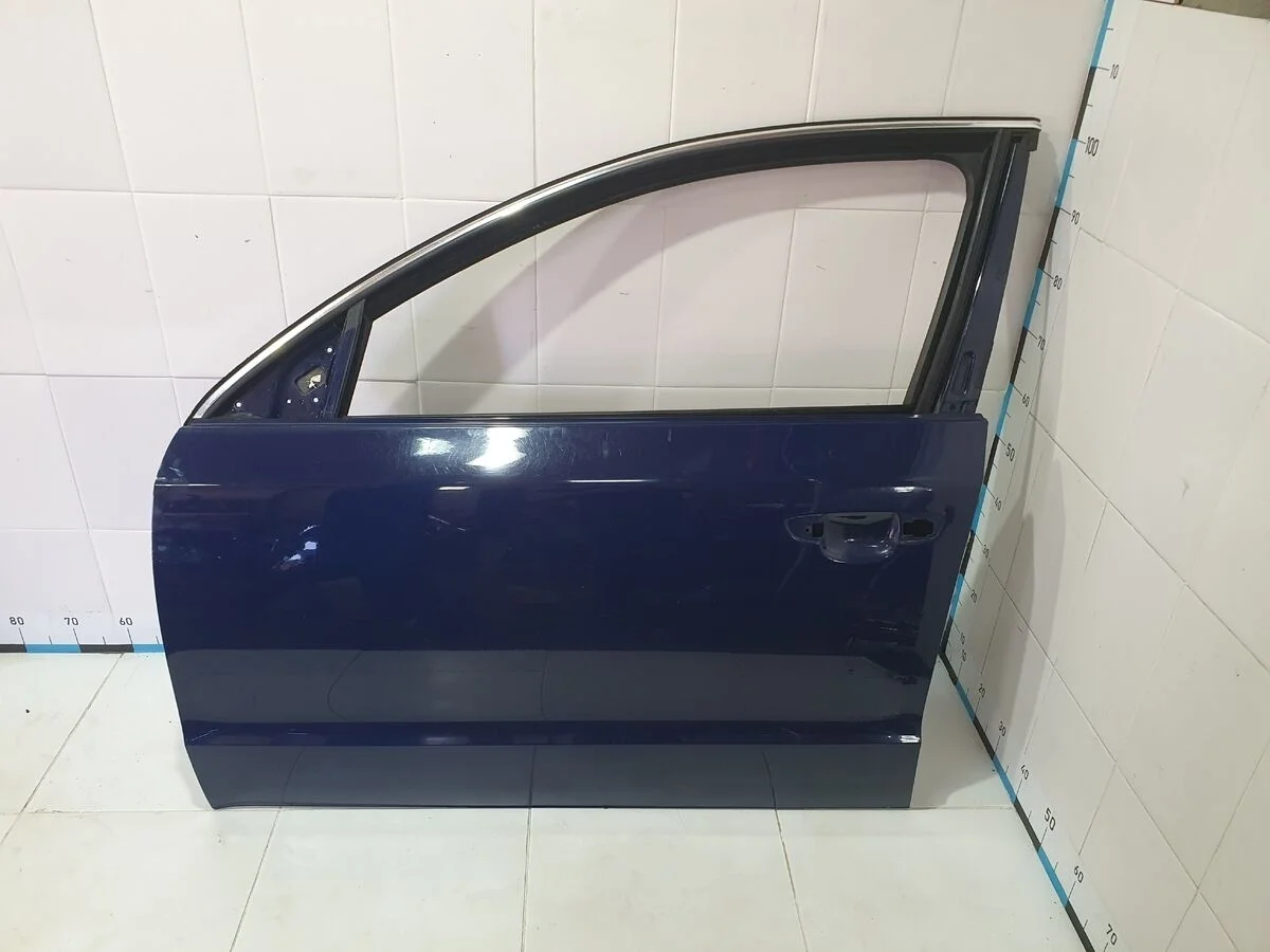 Дверь передняя левая Skoda Superb