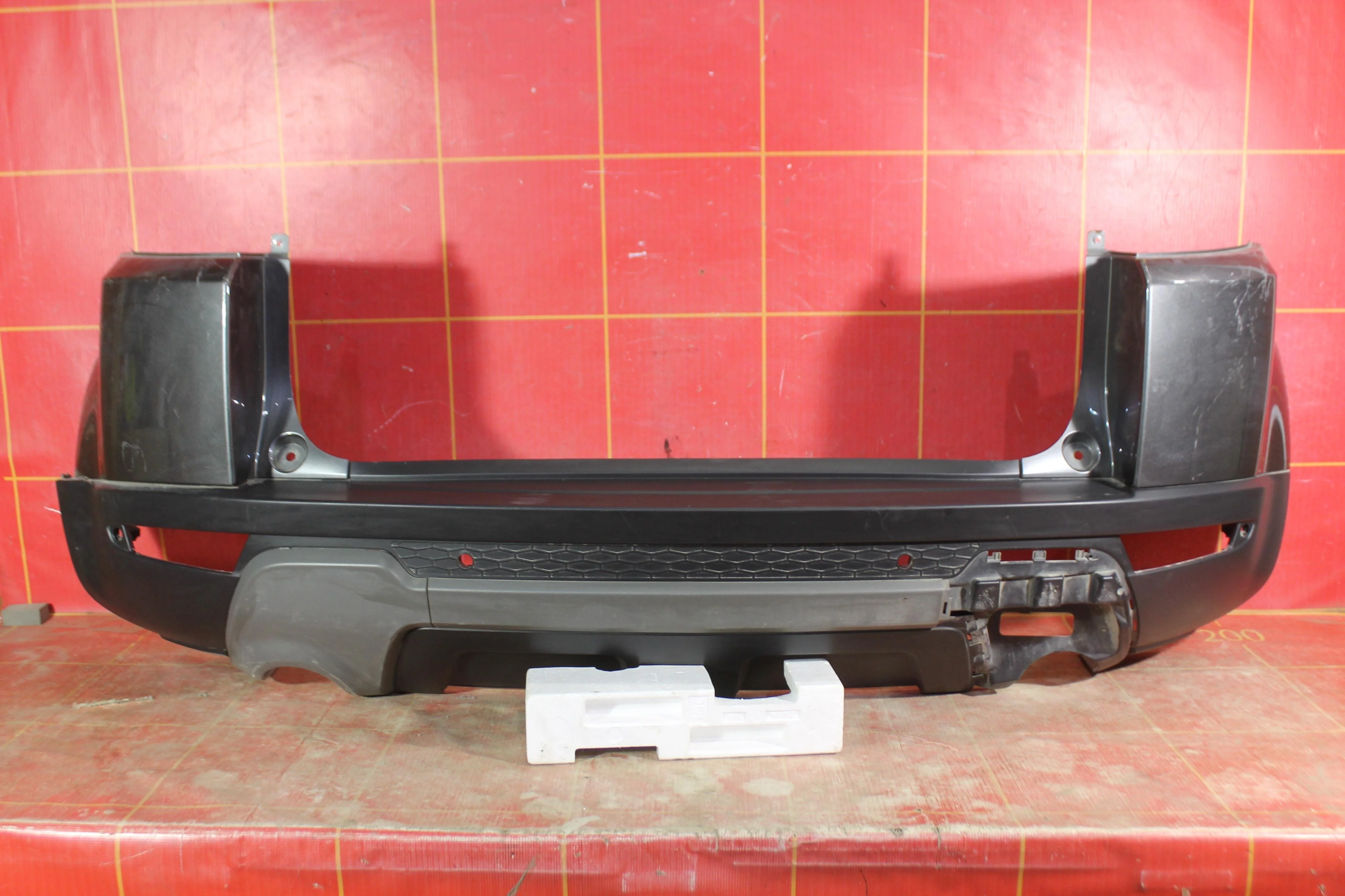 Бампер задний Land Rover Range Rover Evoque