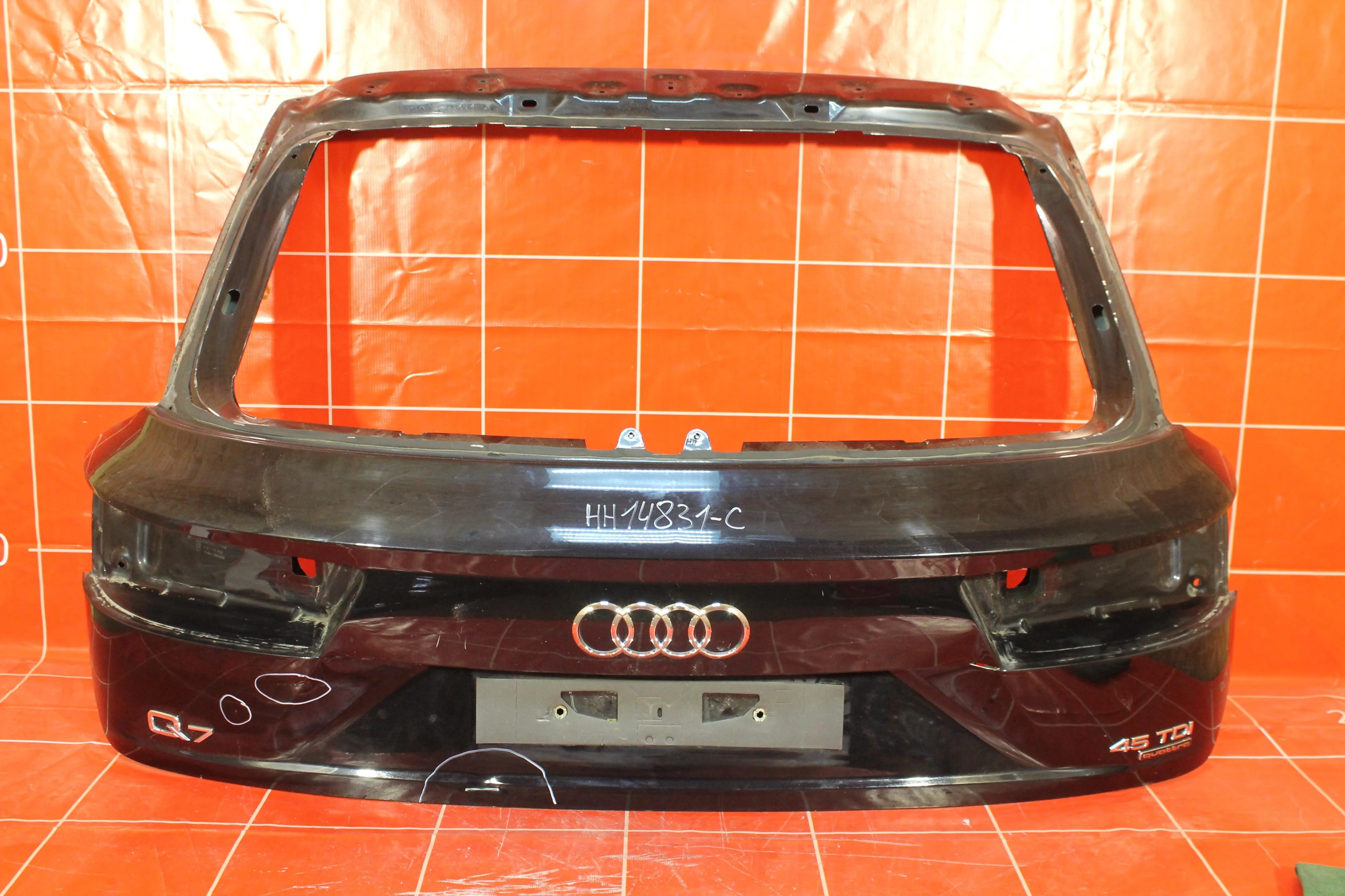 Крышка багажника Audi Q7/SQ7