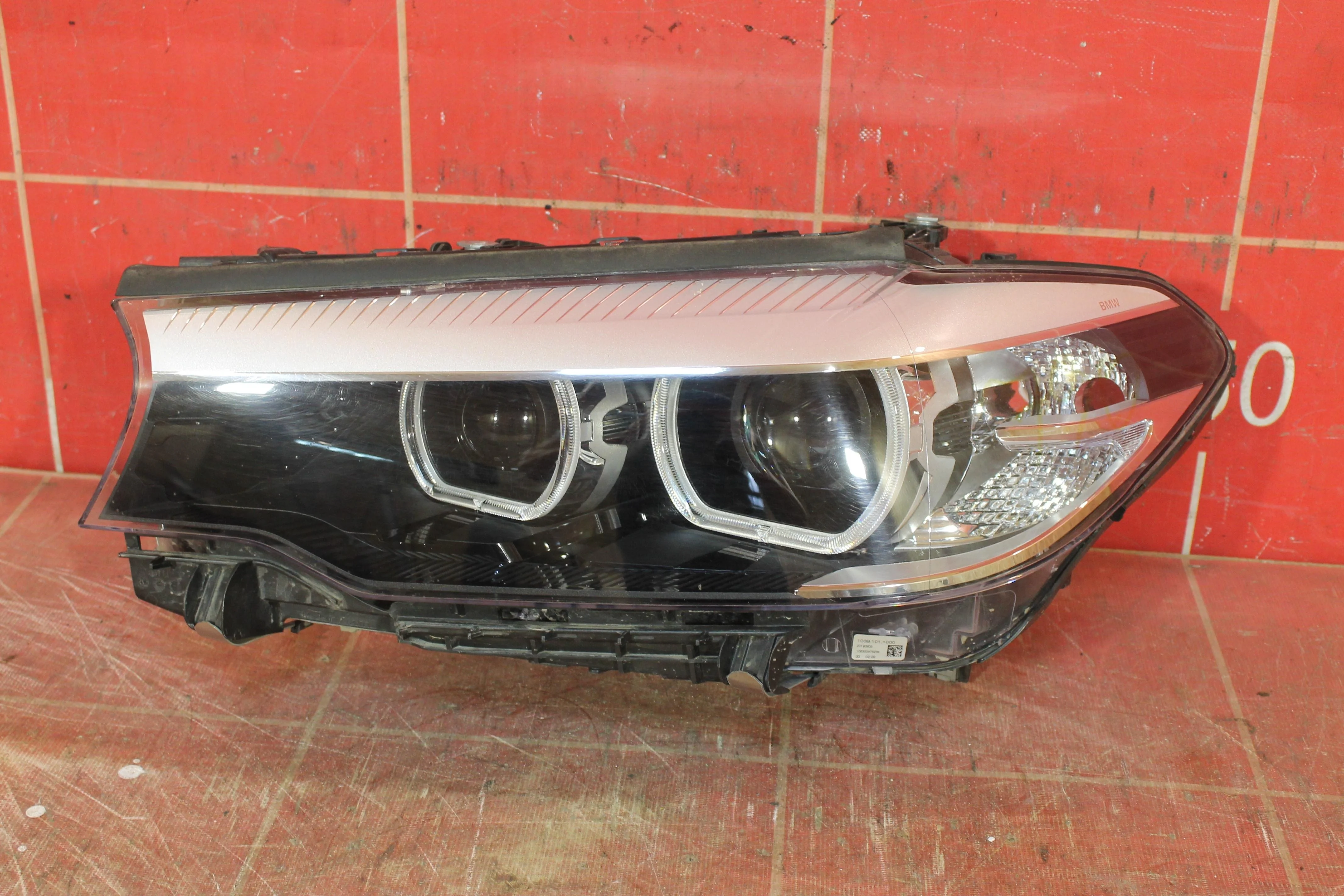 Фара левая BMW 5-Series/M5