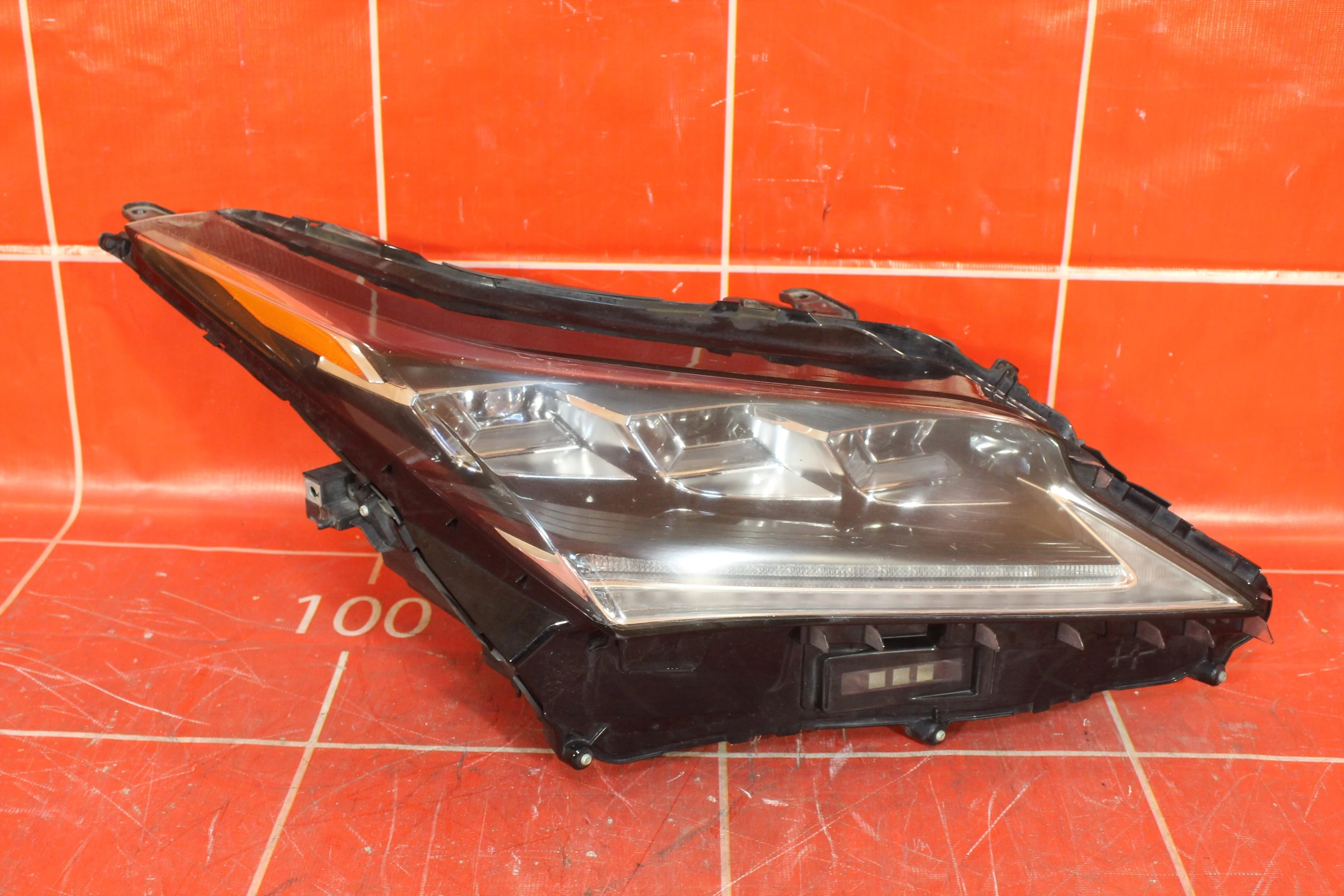 Фара правая Lexus RX200t/RX300/RX350/RX350L/RX450h/RX450hL/RX200t/RX300/RX450h/RX450hL