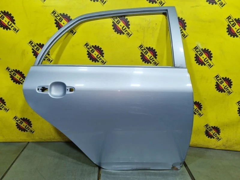 Дверь задняя правая Toyota Corolla