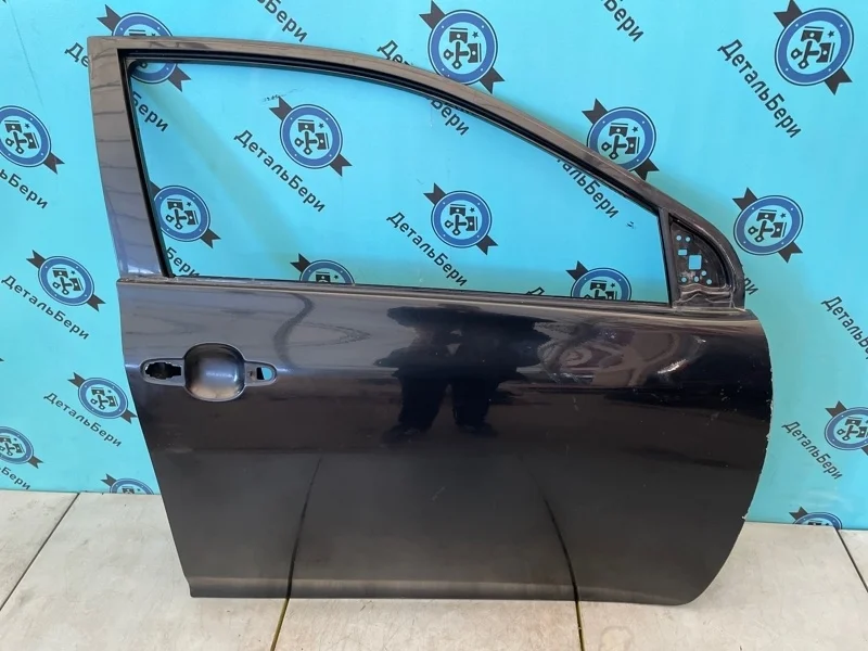 Дверь передняя правая Toyota Corolla