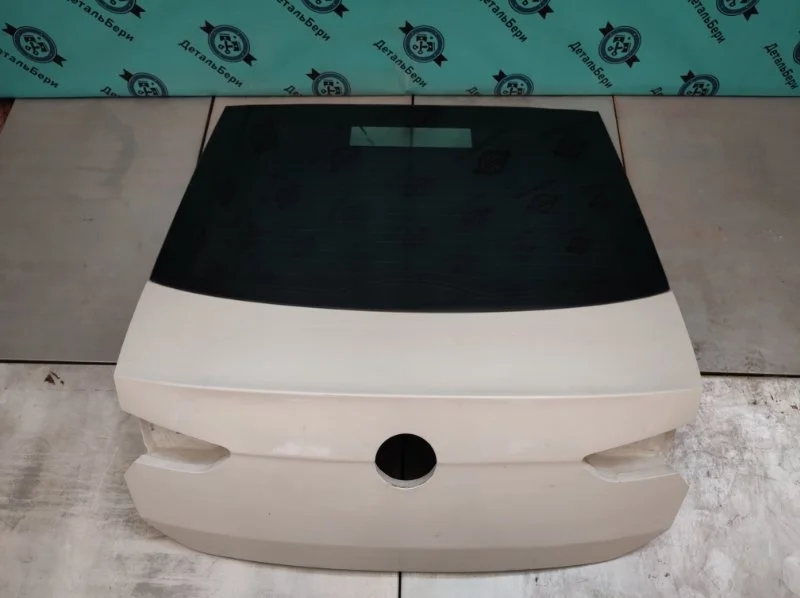 Крышка багажника Volkswagen Polo