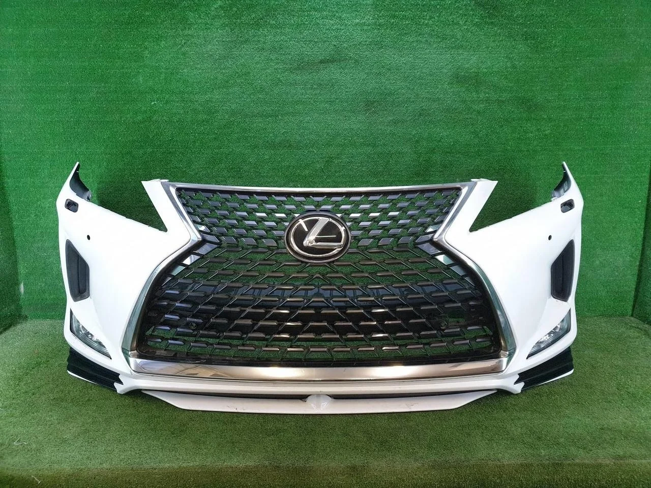 Бампер передний Lexus RX200t/RX300/RX350/RX350L/RX450h/RX450hL