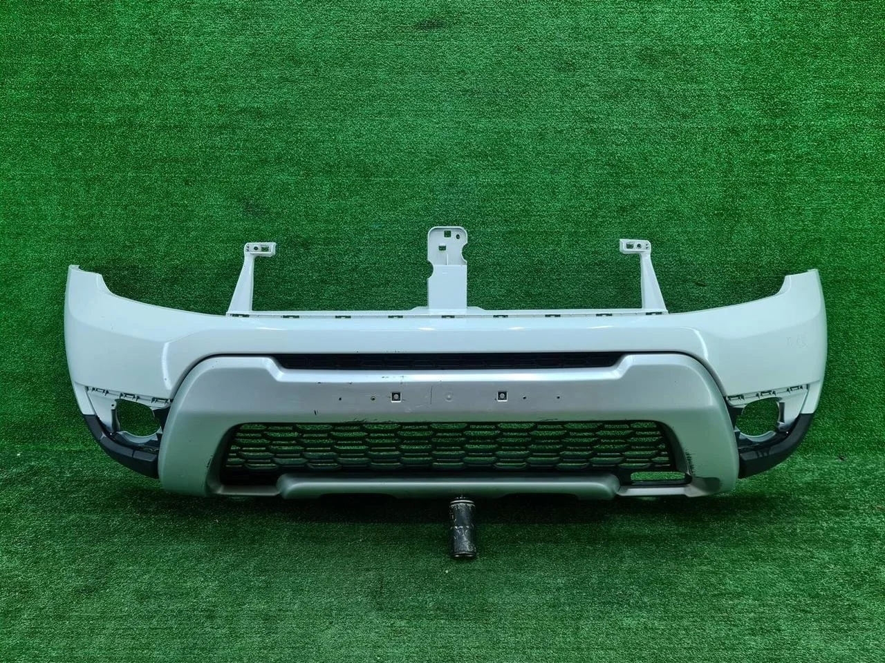 Бампер передний Renault Duster