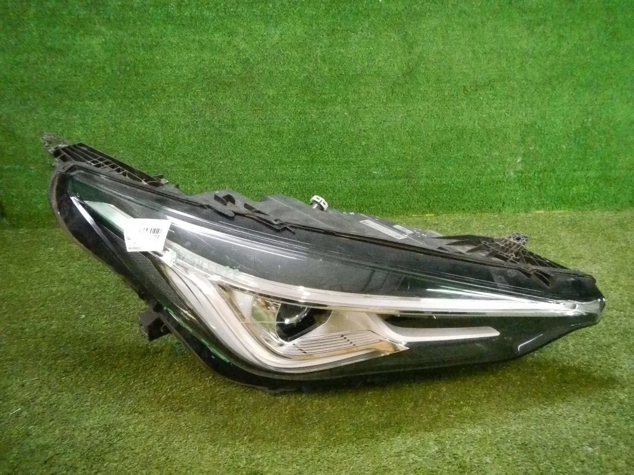 Фара правая Infiniti QX50