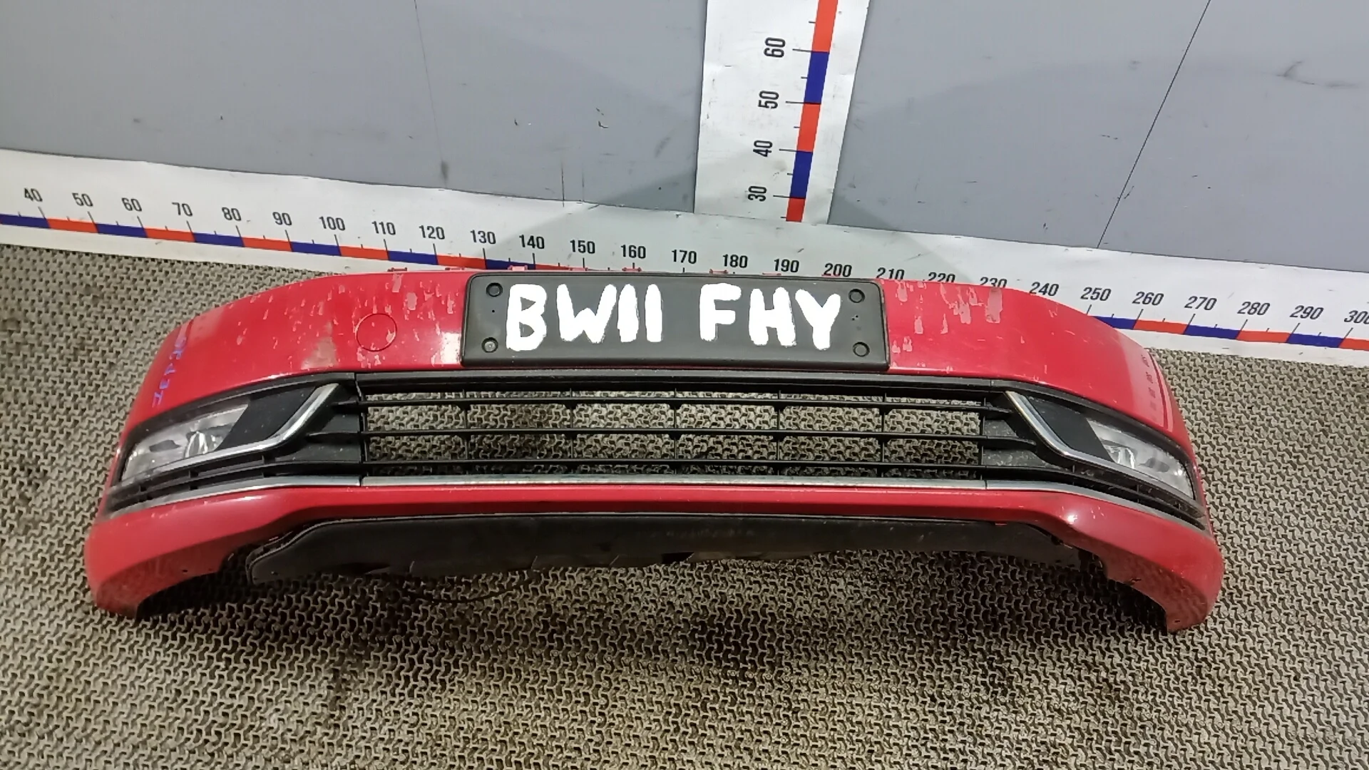 Бампер передний Volkswagen Passat