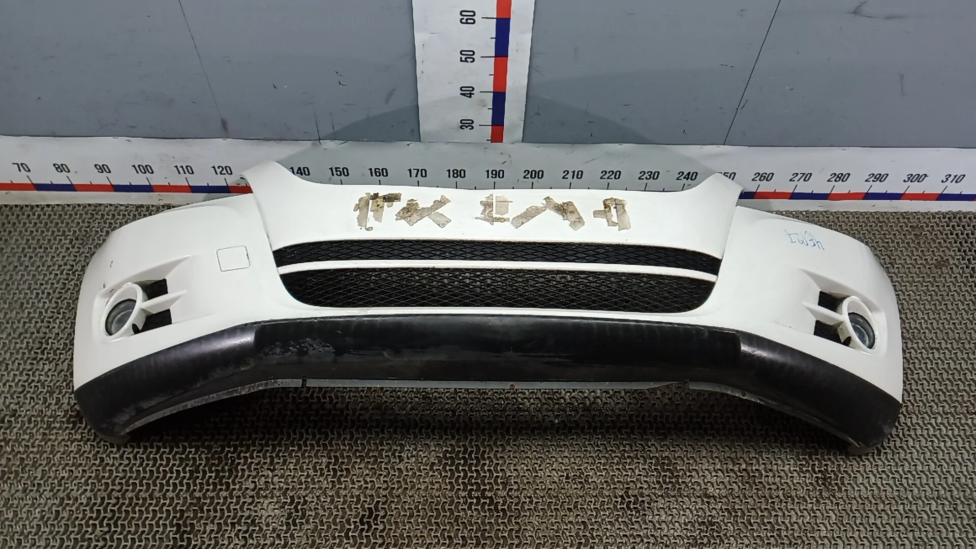 Бампер передний Volkswagen Tiguan