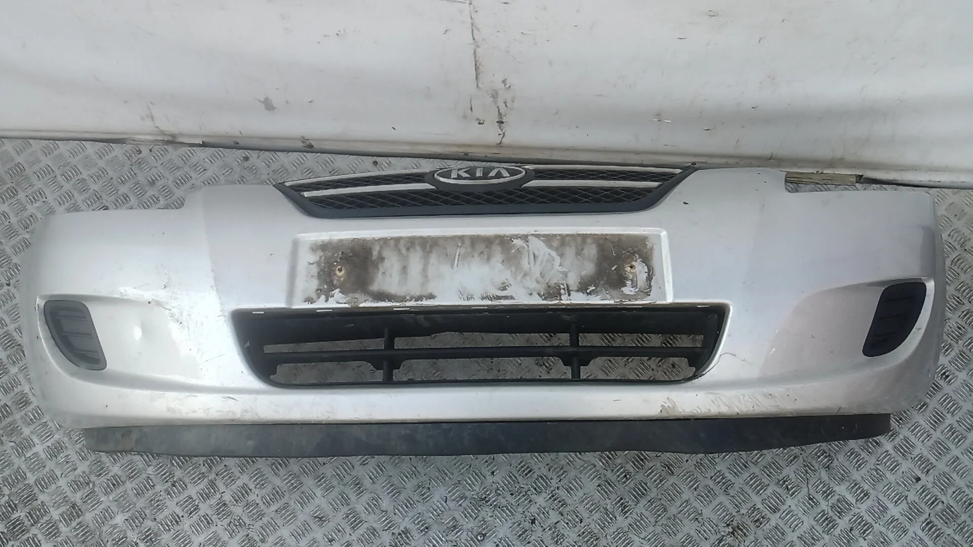 Бампер передний Kia Ceed