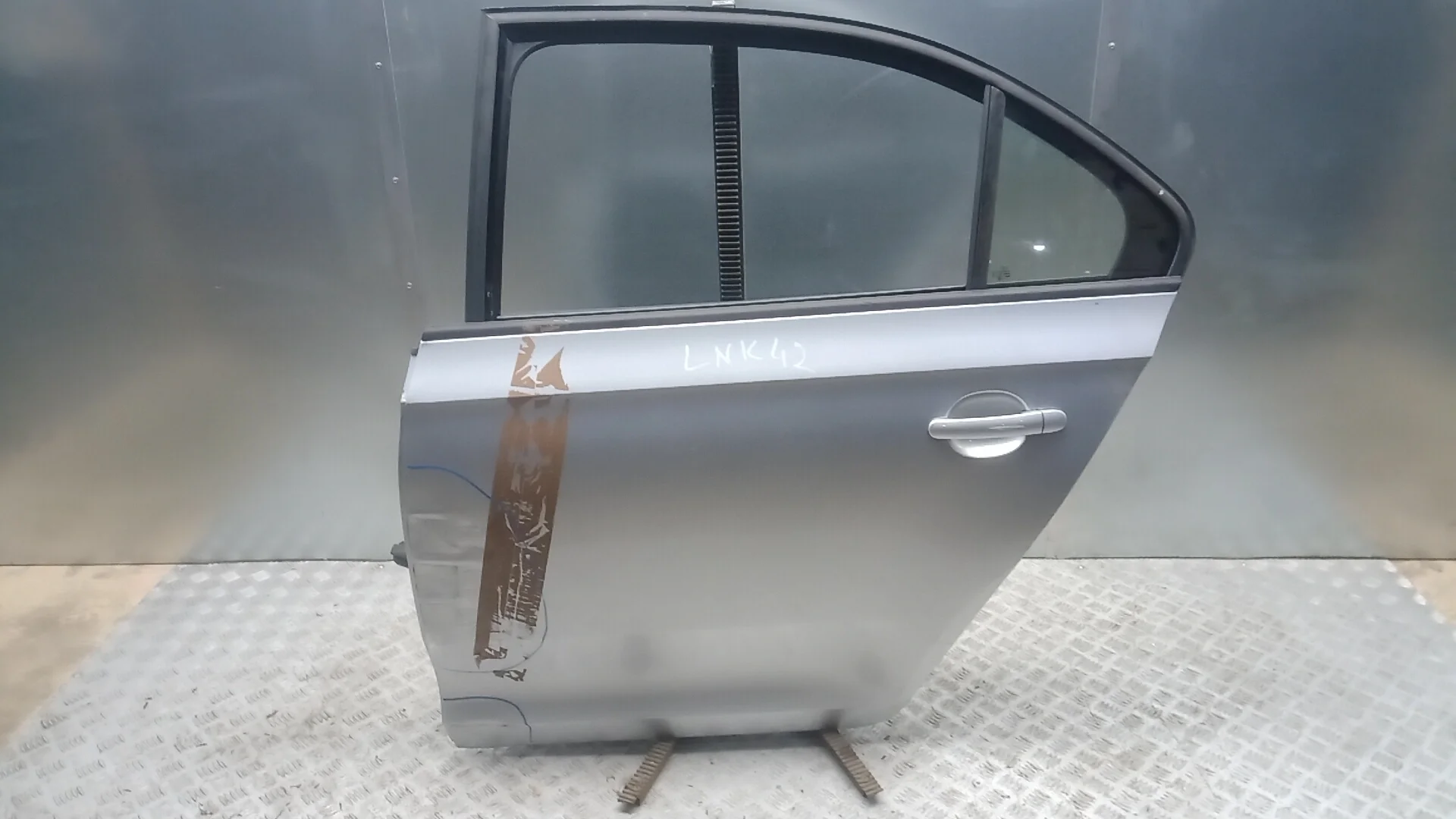 Дверь задняя левая Skoda Rapid