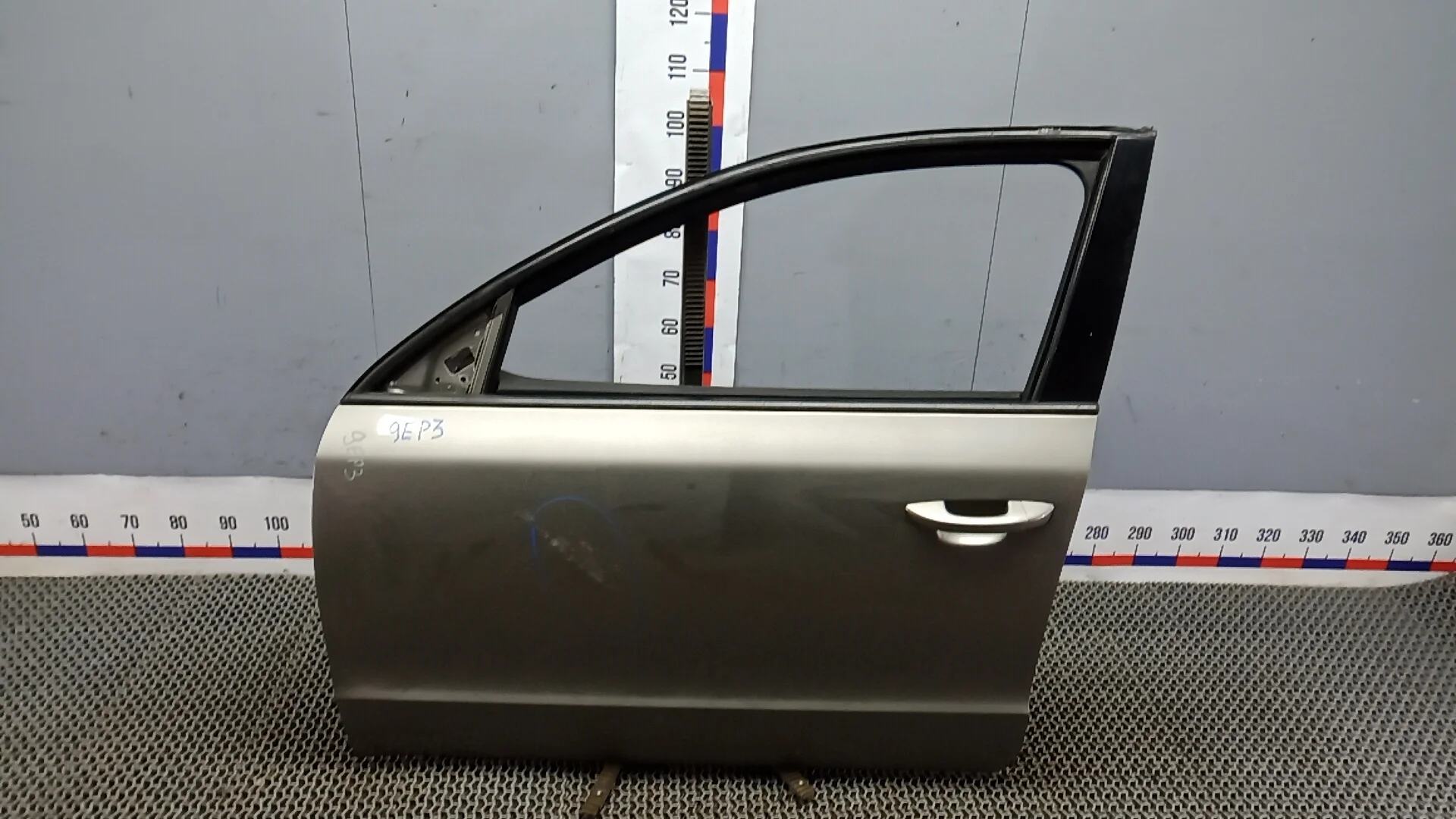 Дверь передняя левая Skoda Superb
