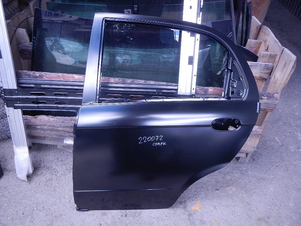 Дверь задняя левая Chevrolet Spark