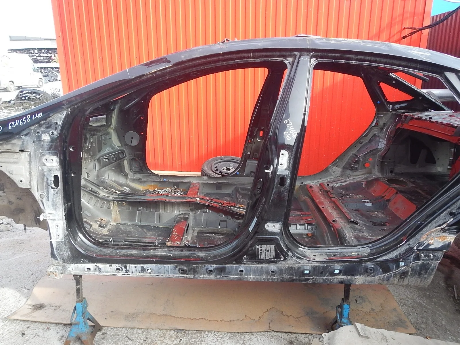 Порог со стойкой левый Hyundai i40