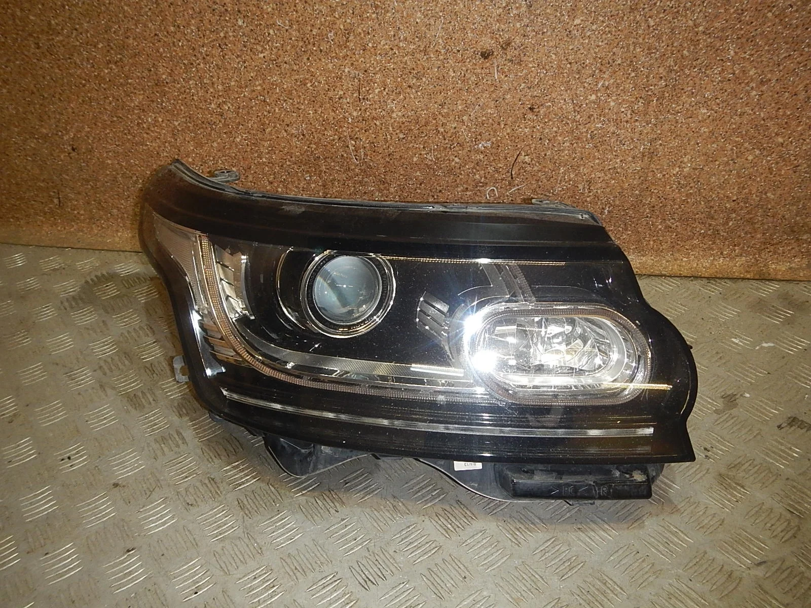 Фара правая Land Rover Range Rover