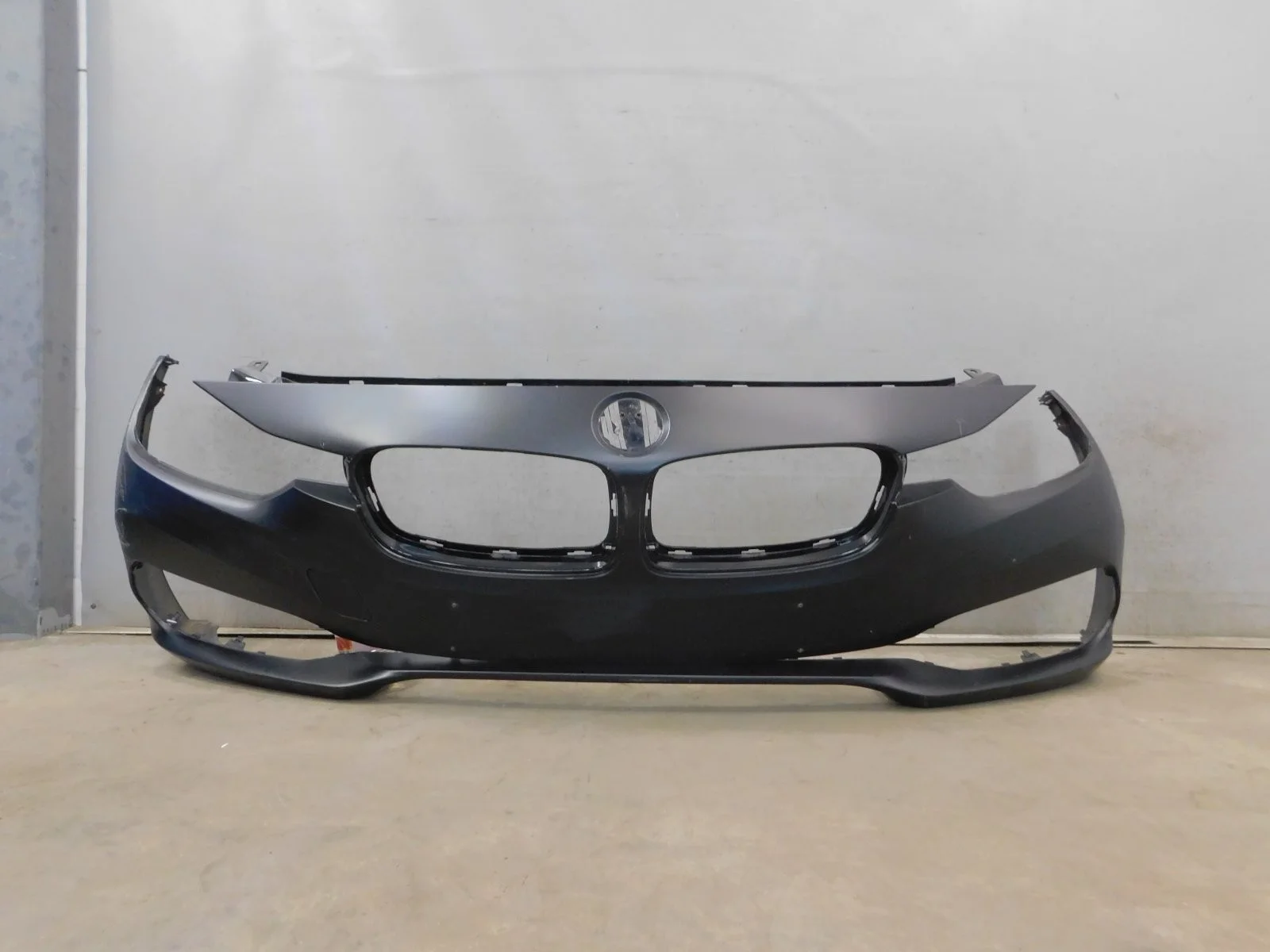 Бампер передний BMW 3-Series/M3