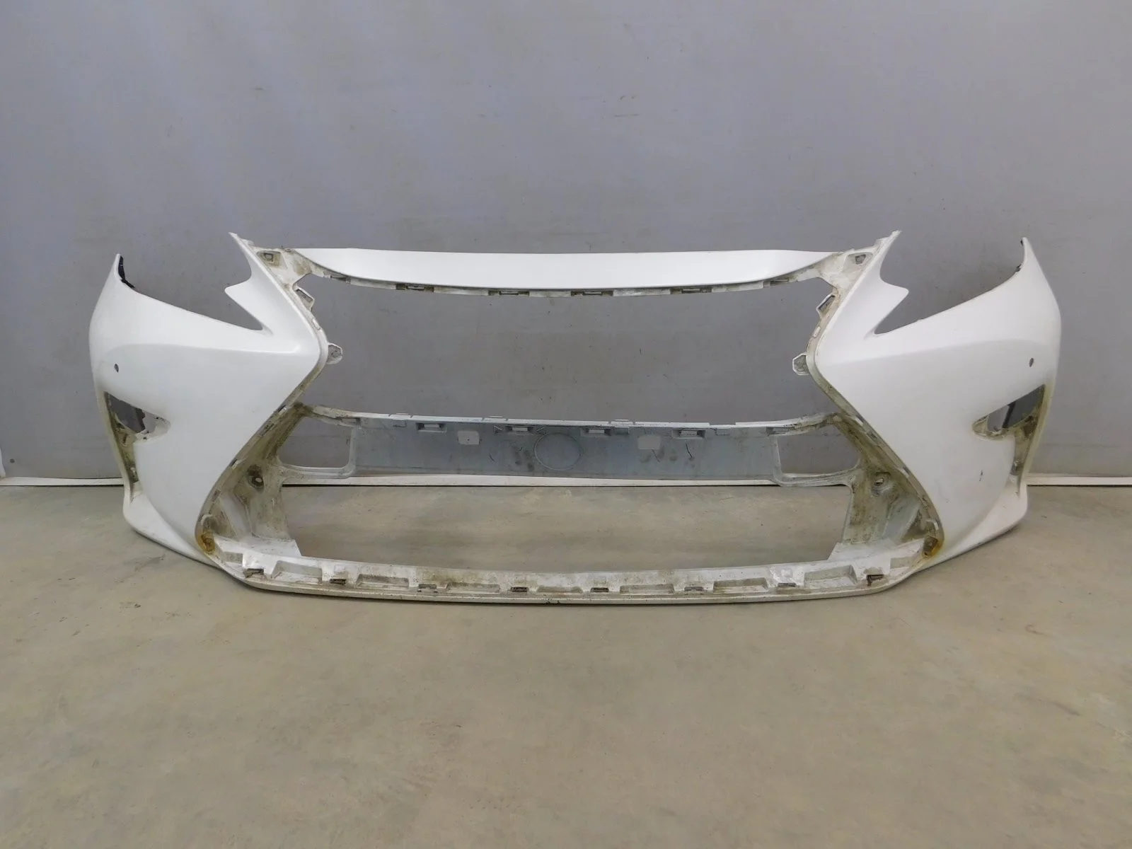 Бампер передний Lexus ES200/ES250/ES300h/ES350