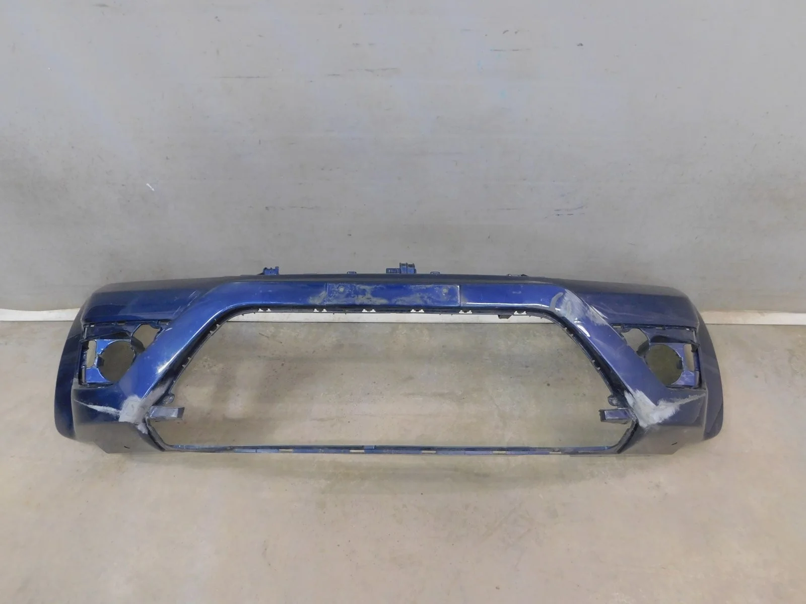 Бампер передний Suzuki Grand Vitara