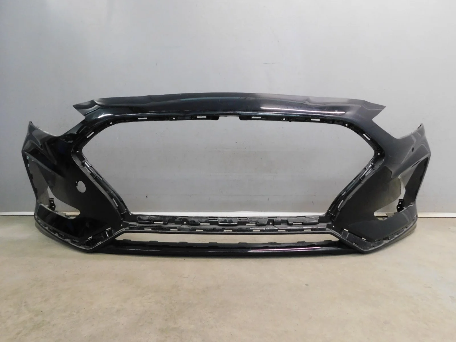 Бампер передний Hyundai Sonata