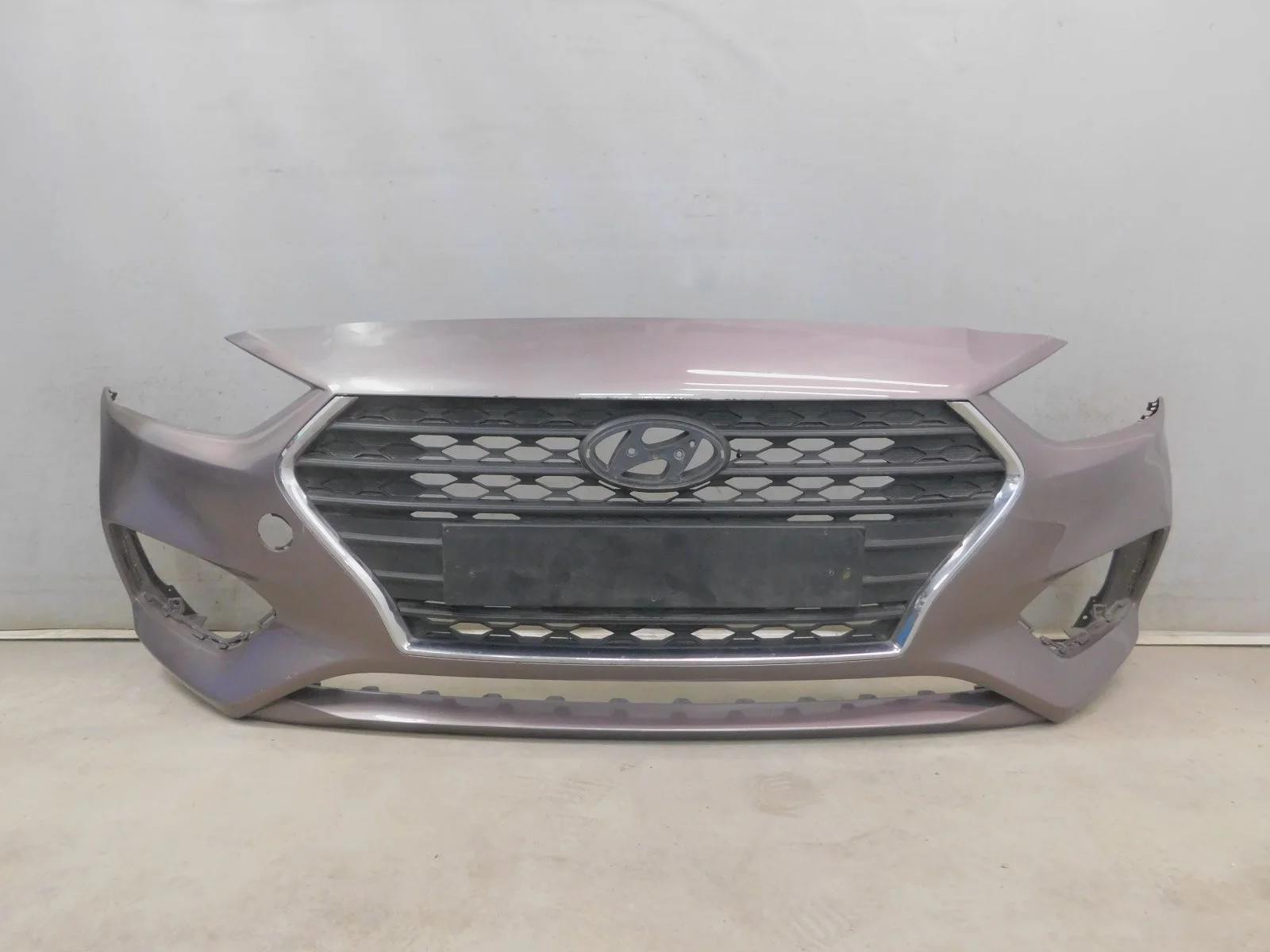 Бампер передний Hyundai Solaris