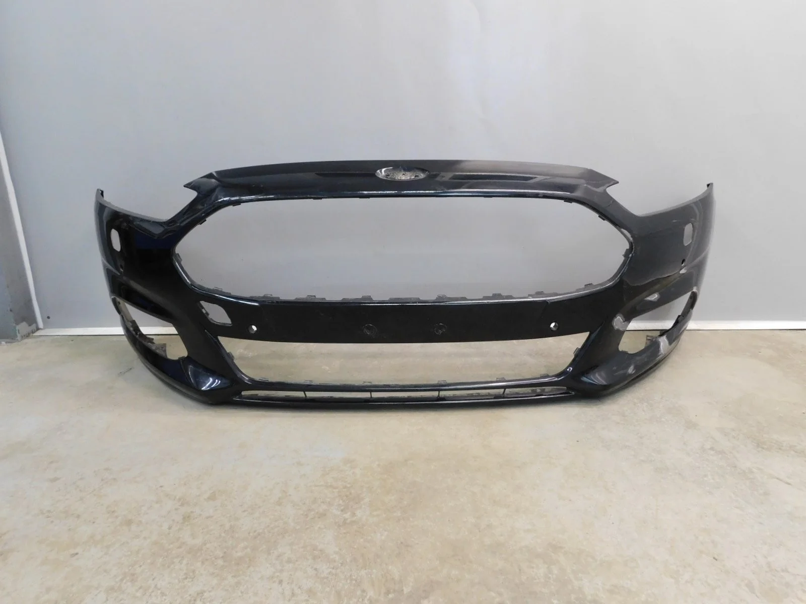 Бампер передний Ford Mondeo